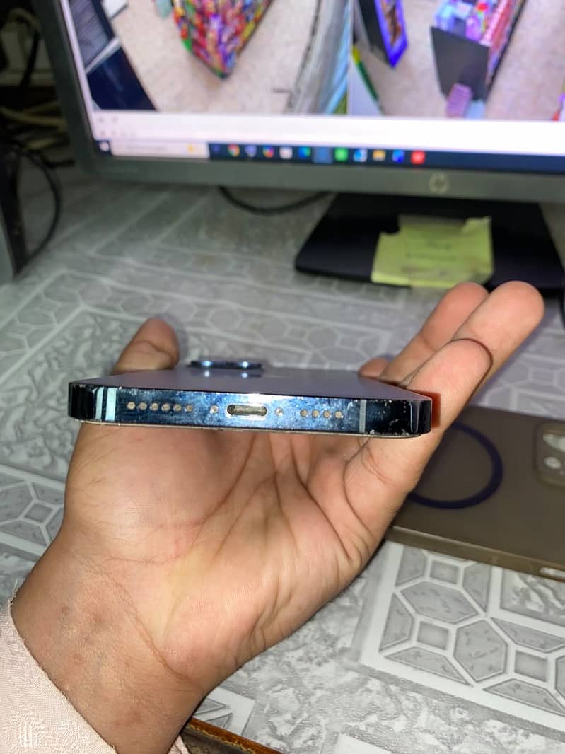 Apple iPhone 12 Pro Max 1