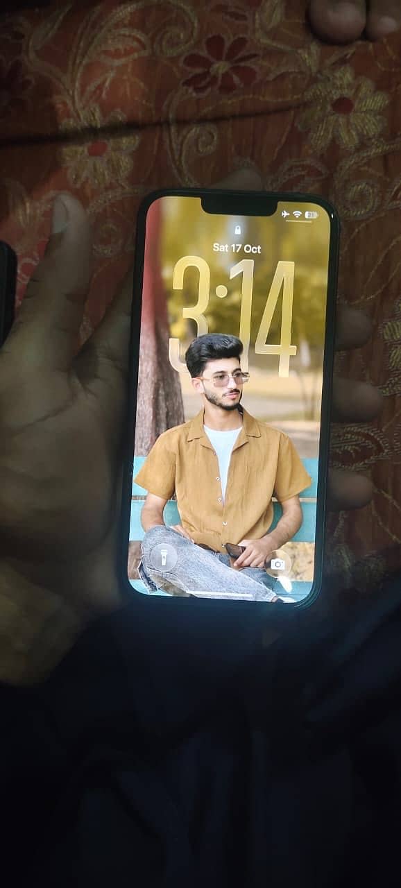 Apple iPhone 13 1
