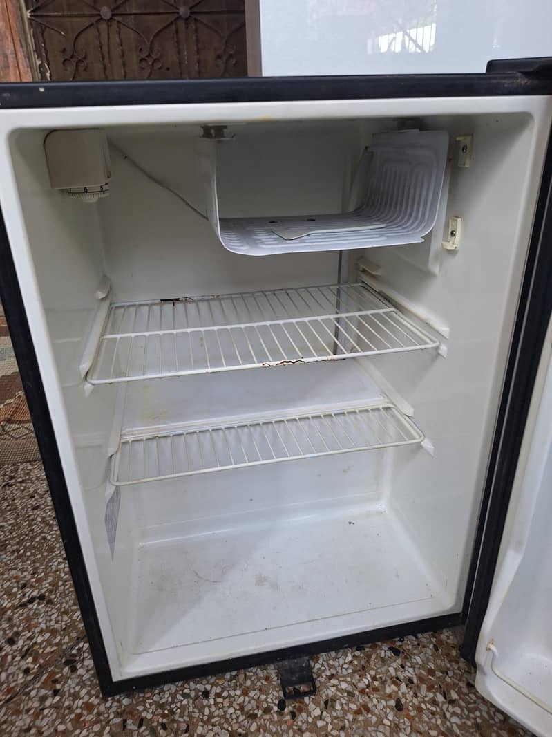 Mini fridge / Mini freezer 1