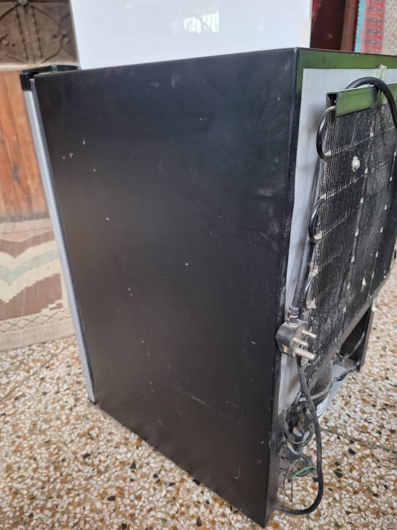 Mini fridge / Mini freezer 6