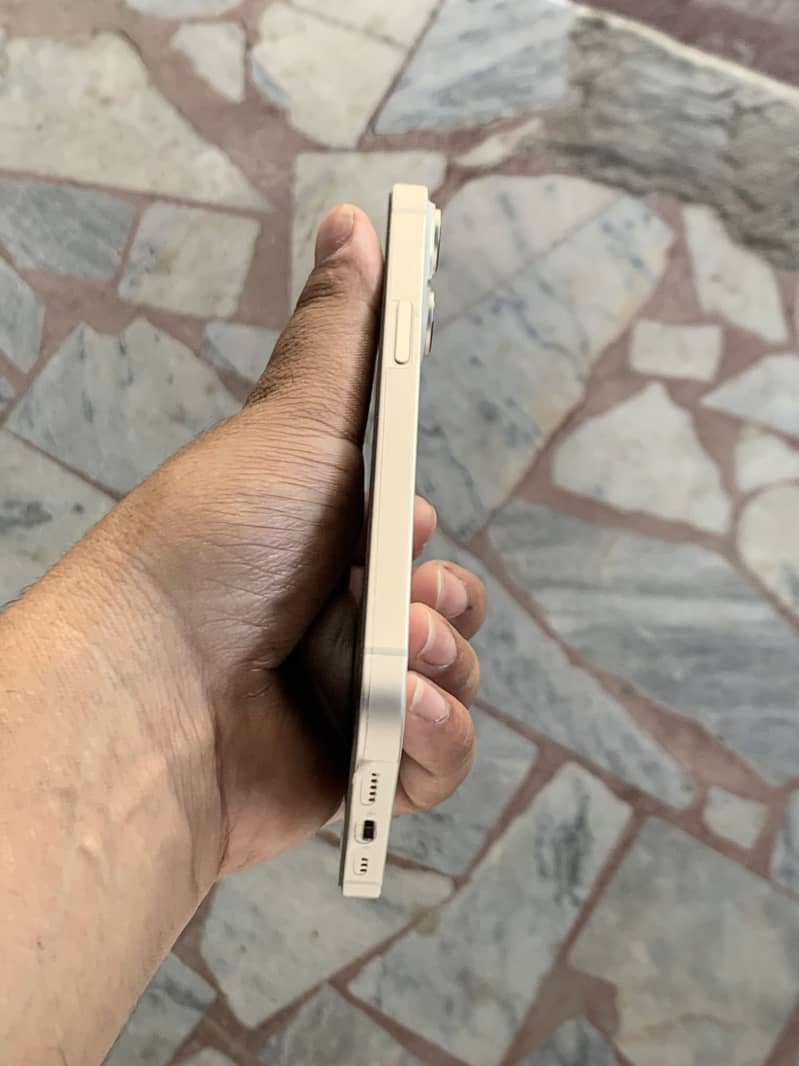 Apple iPhone 14 1