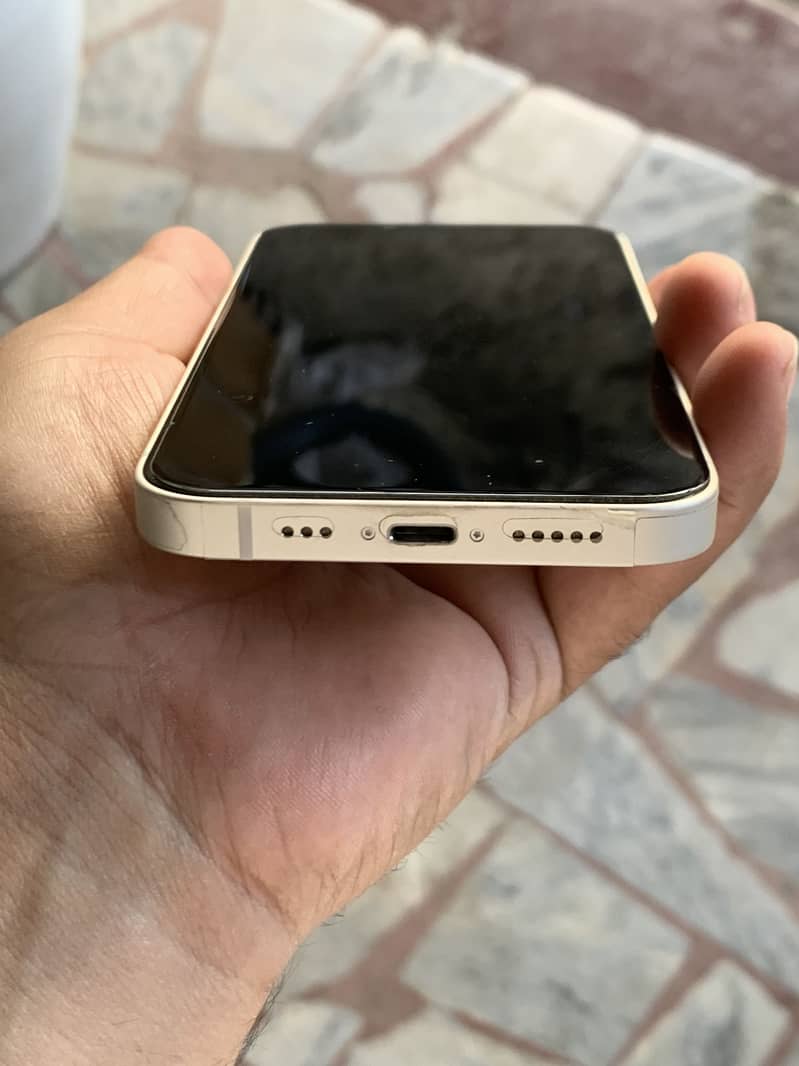 Apple iPhone 14 7
