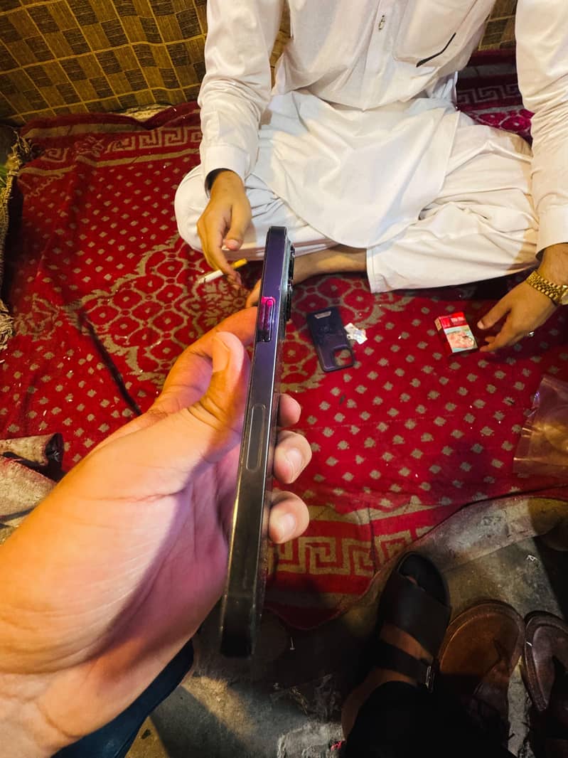 Apple iPhone 13 Pro 1