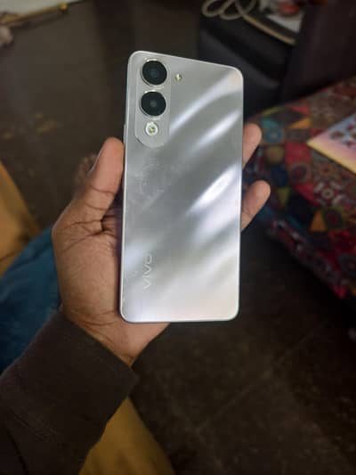Vivo Y04