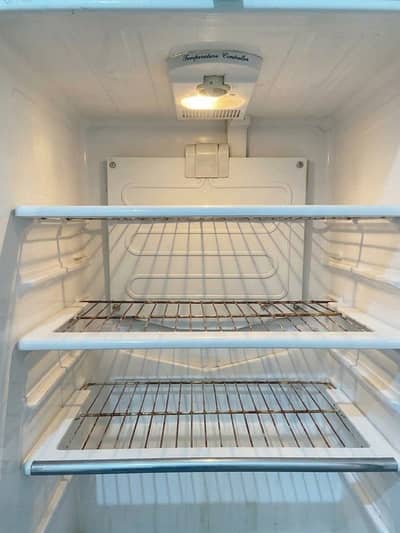 Dawlance Fridge in good condition