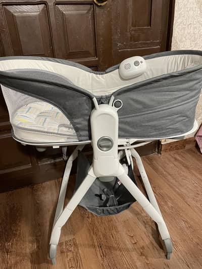 Mastela 6 in 1 Deluxe Bassinet.
