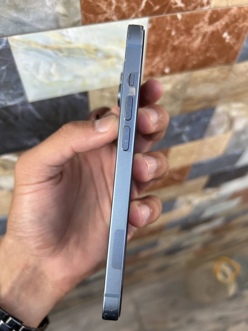 Apple iPhone 14 1
