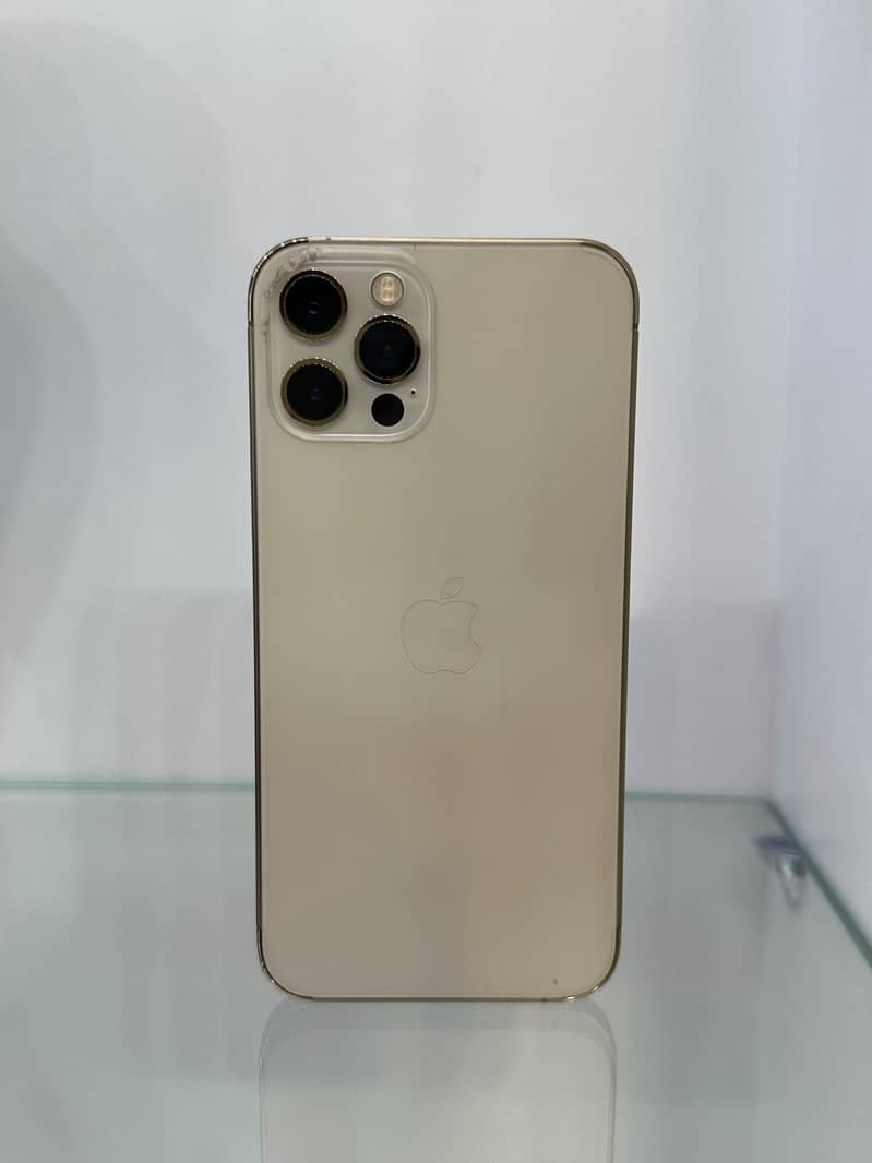 Apple iPhone 12 Pro 2