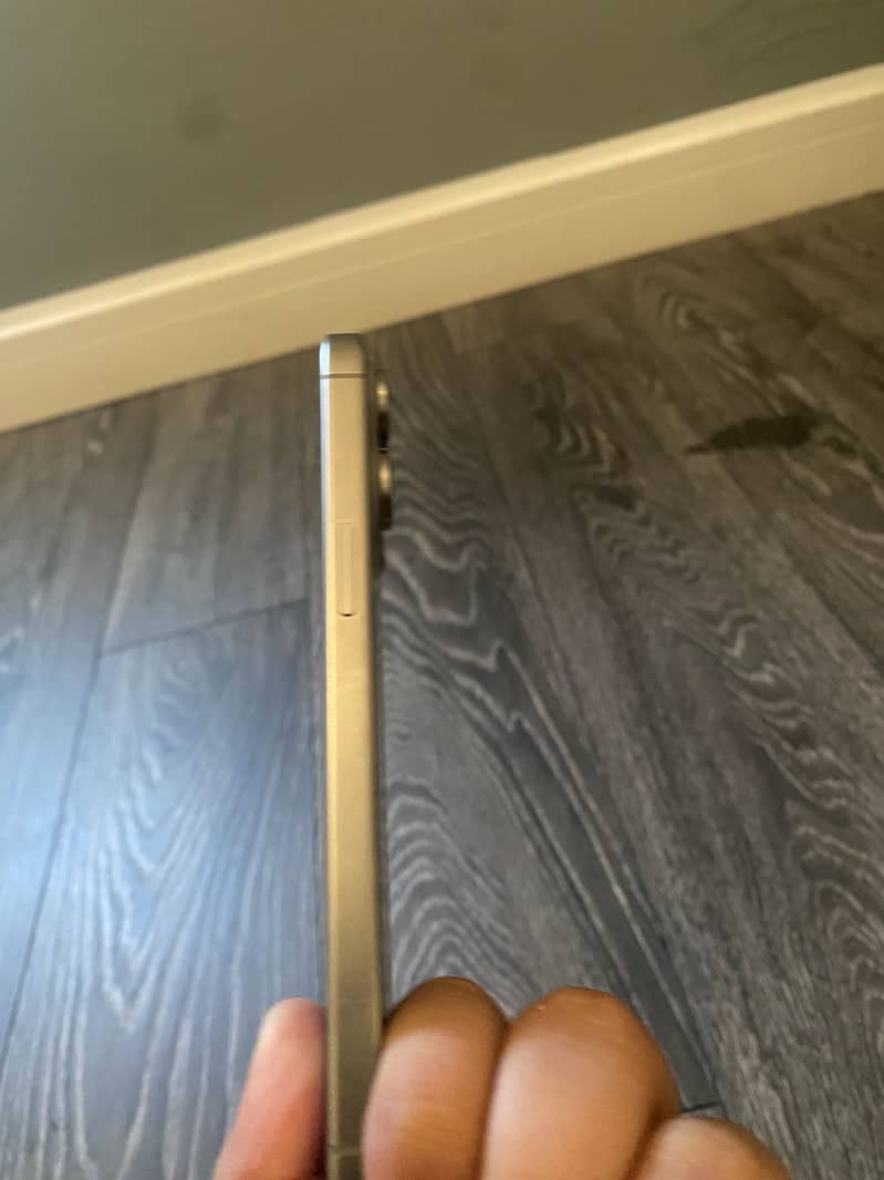Apple iPhone 15 Pro Max 3
