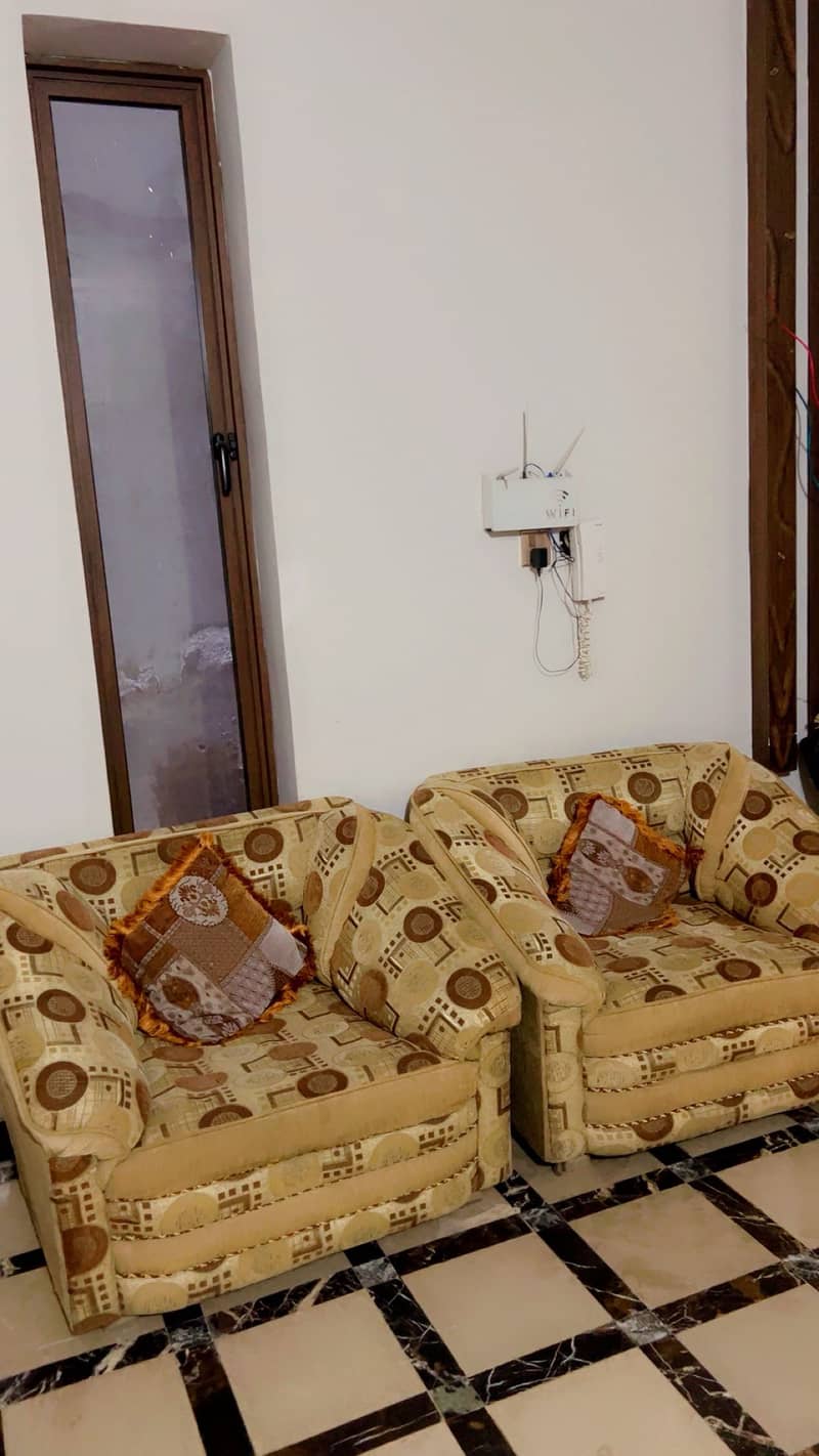 5 Seater Sofa Set for Sale | Luxury Sofa Set | Comfortable Room Set 1