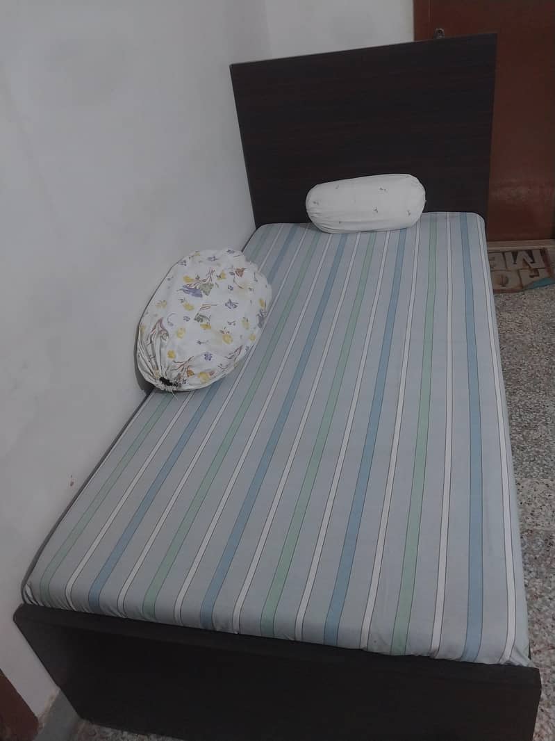 single bed 0