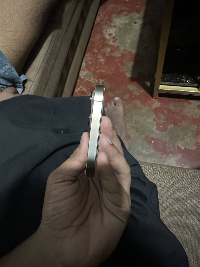 Apple iPhone 12 Pro Max 4