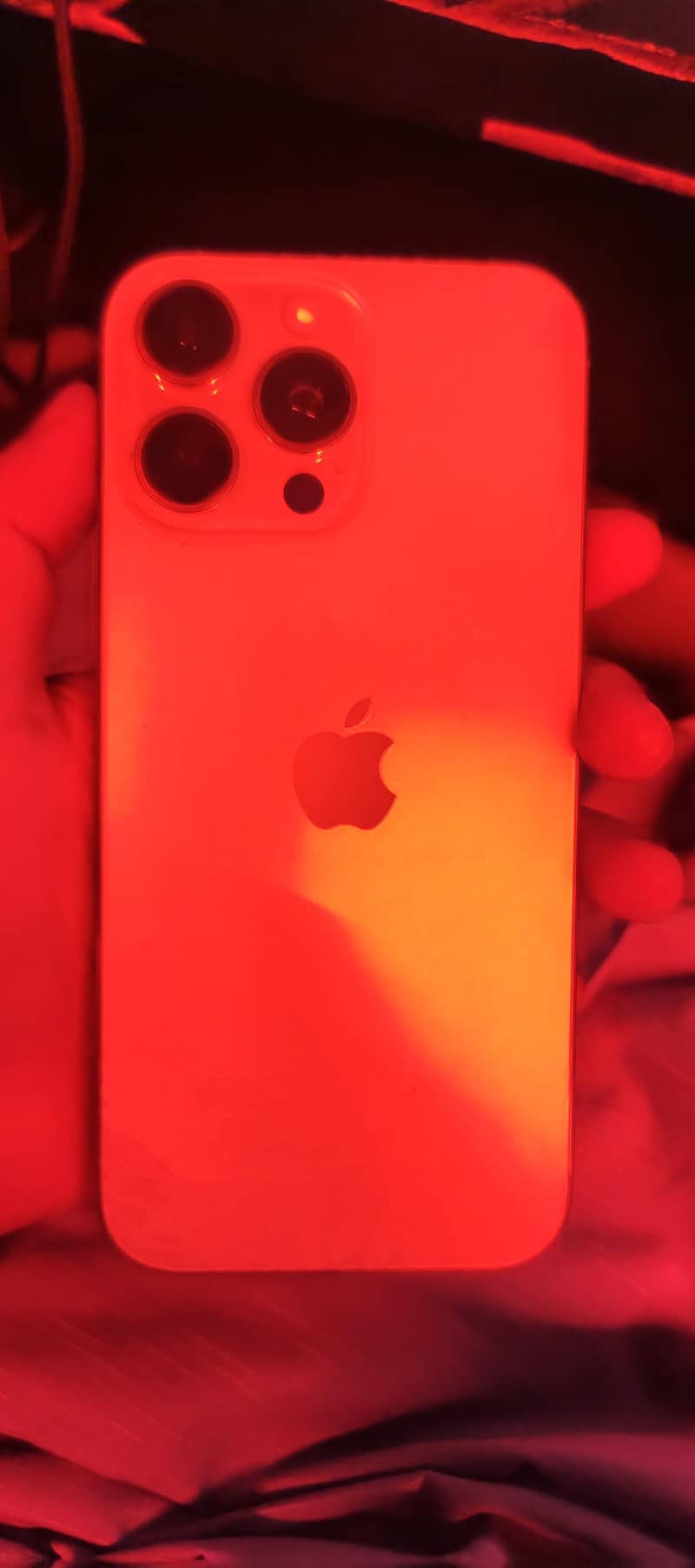 Apple iPhone 16 Pro Max 0