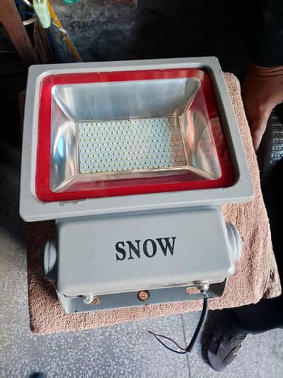 snow flood light