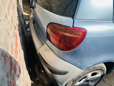 Toyota Vitz 2001
