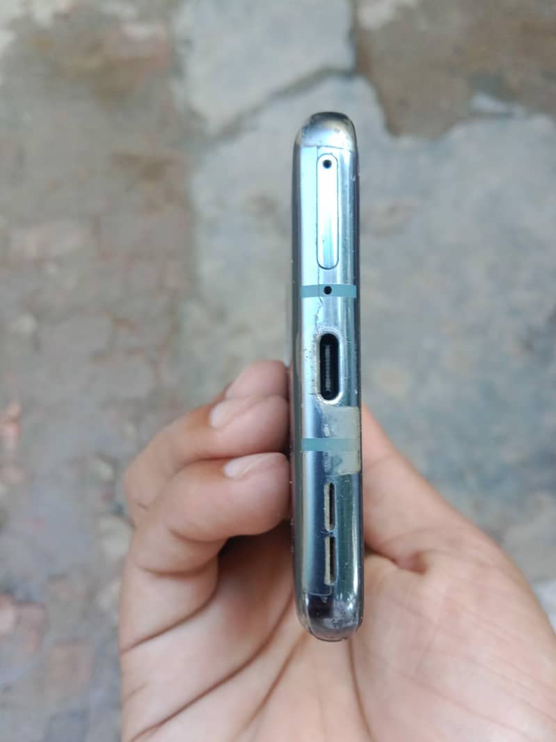 One Plus 9 Pro 6