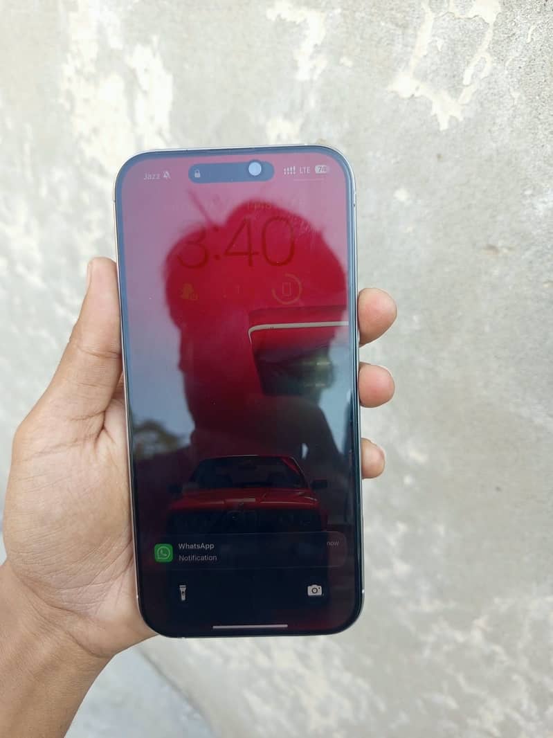 Apple iPhone 16 Pro Max 2