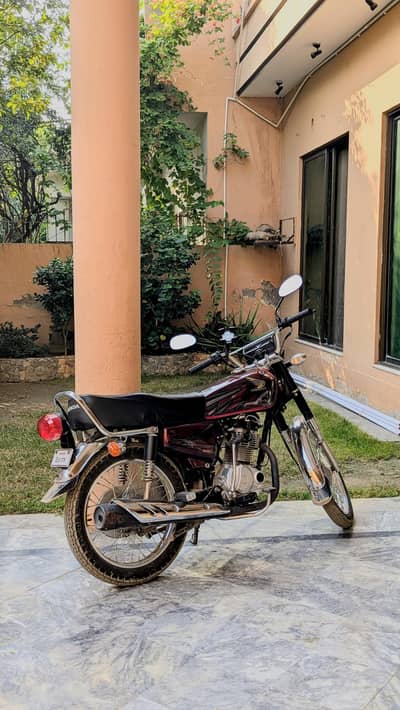 United US 125 (2022 model, 2026 Number)