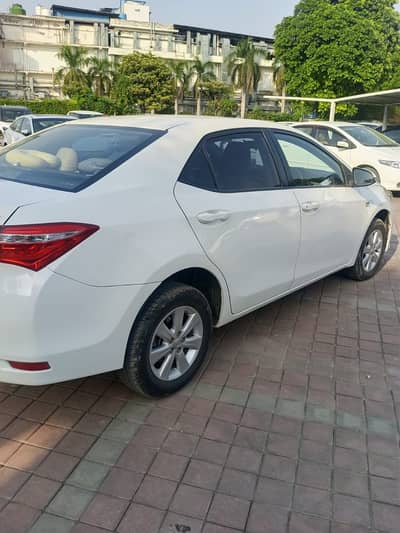 Toyota Corolla Altis 2015