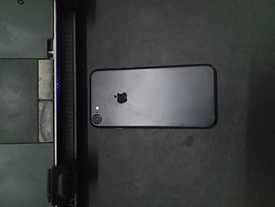 Apple iPhone 7