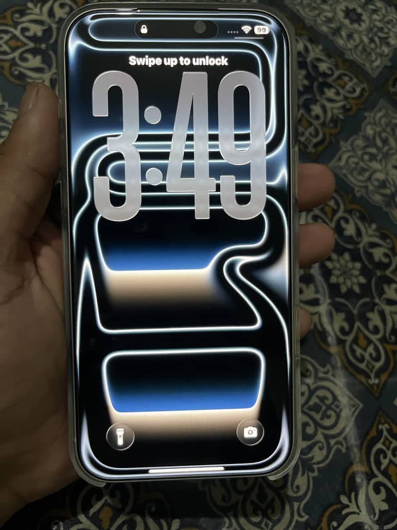 Apple iPhone 17 Pro Max 3