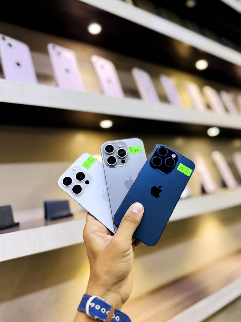 Apple iPhone 15 Pro 0