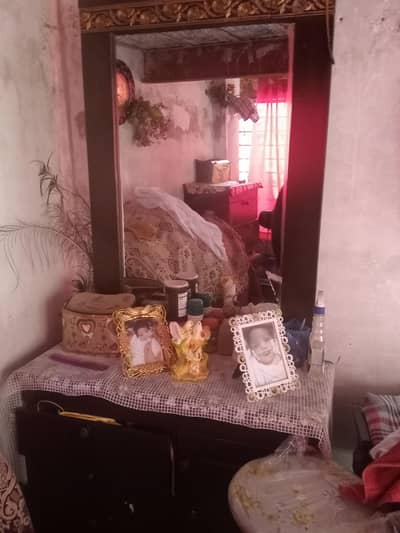 dressing table 2 side table bed