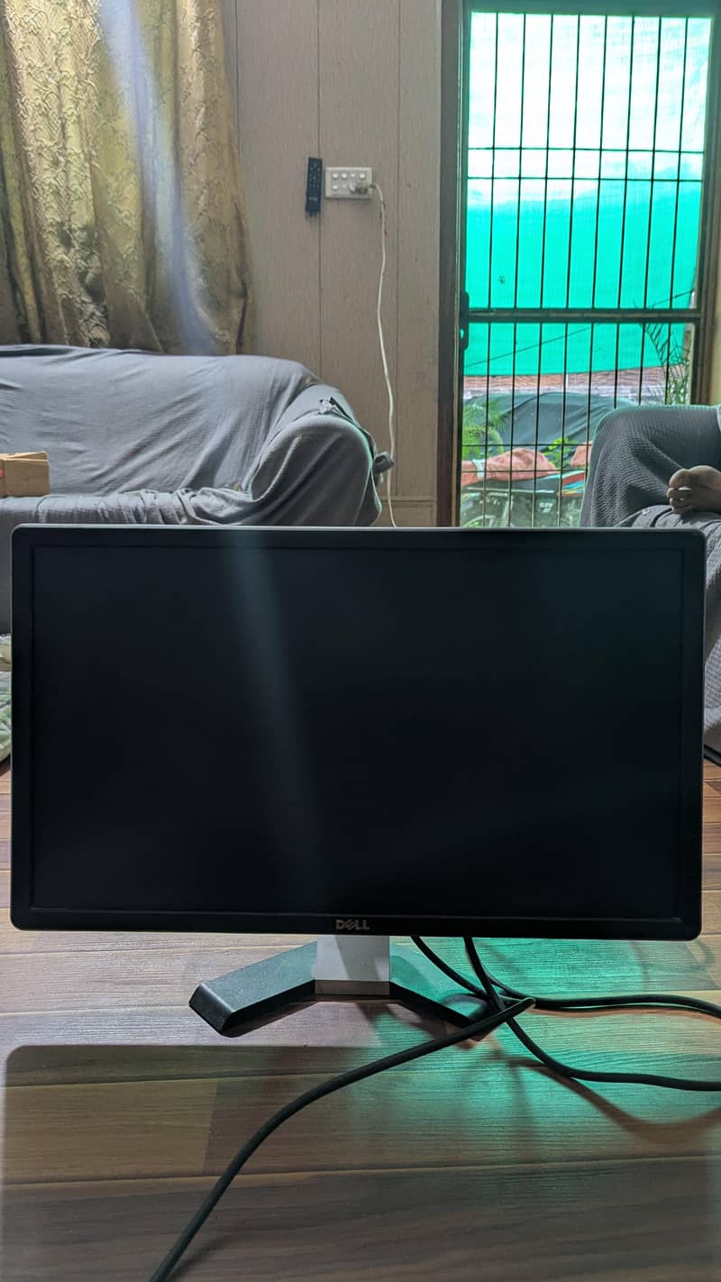 dell 24inch lcd 6