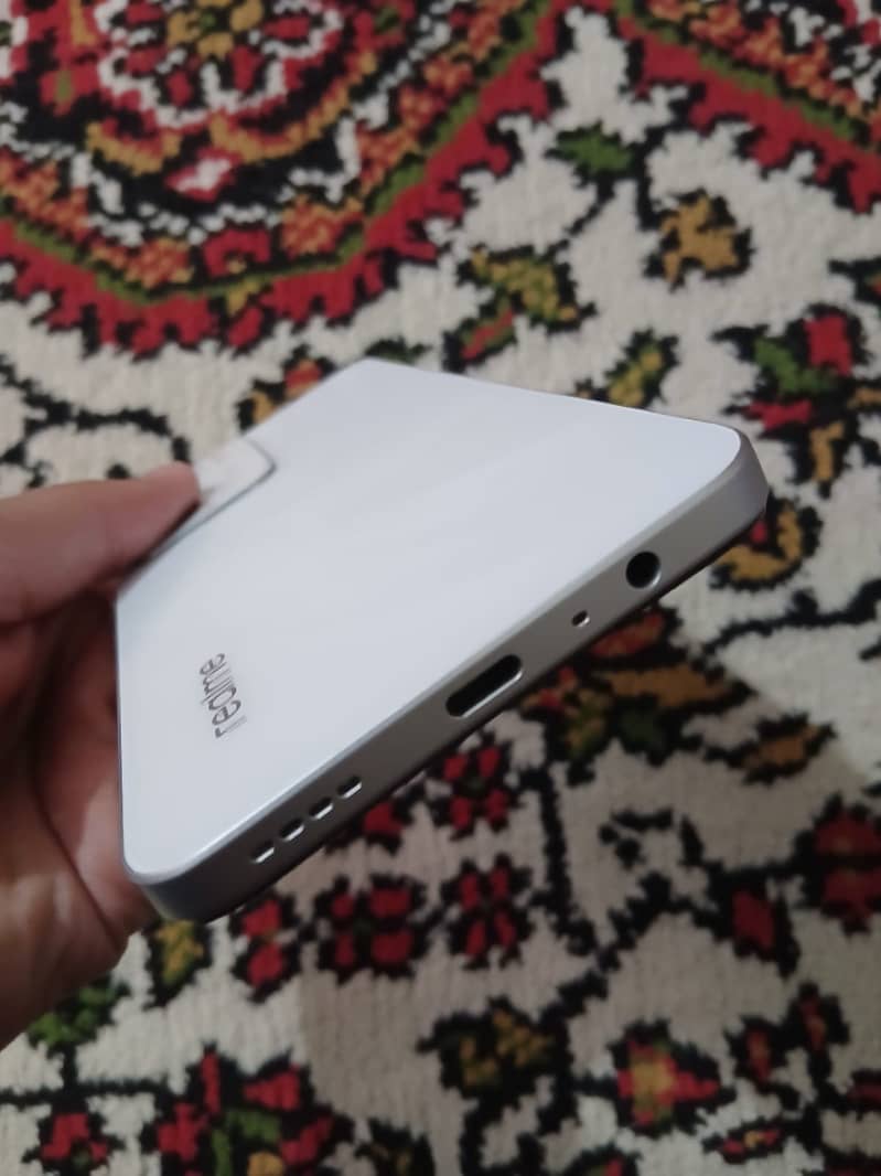 Realme C71 3