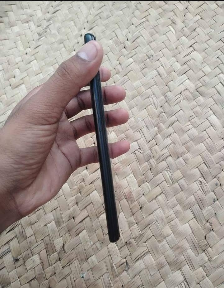 OPPO A76 3