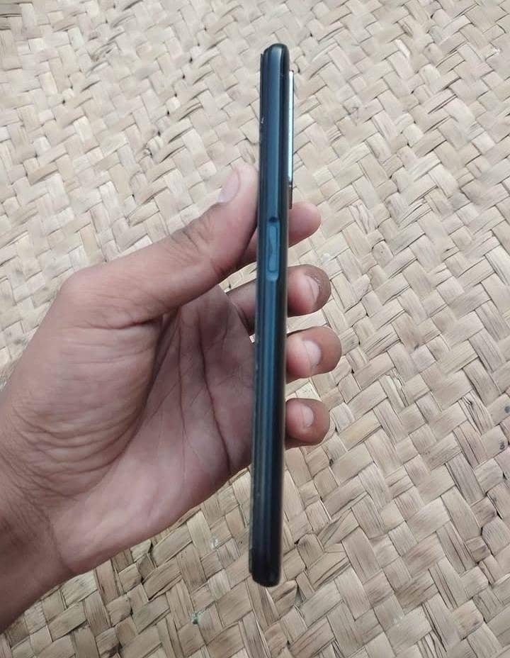 OPPO A76 4