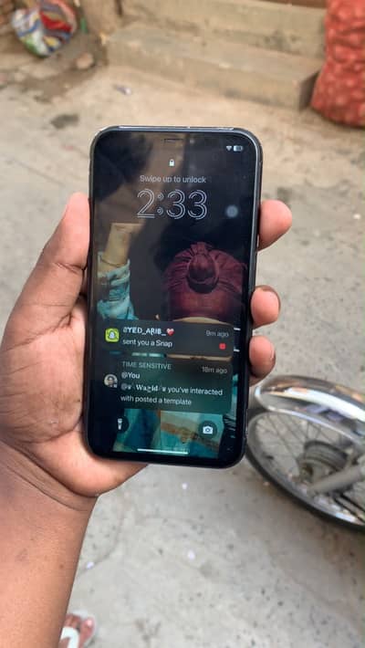 Apple iPhone XR