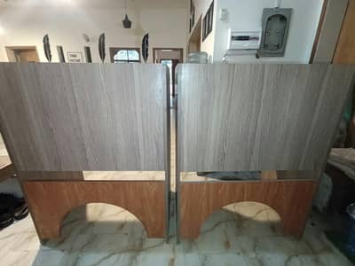 workstations | Furniture | AC urgent for sale