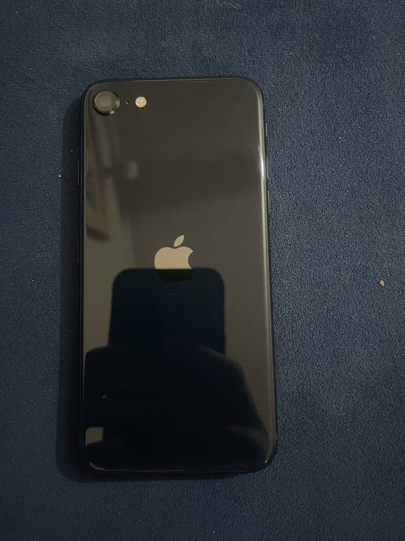 Apple iPhone SE3 2