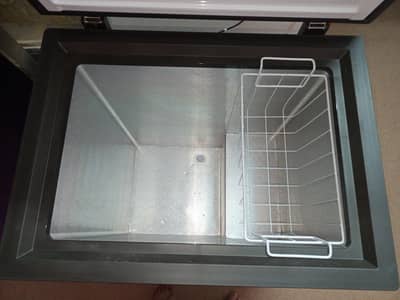 Haier freezer HDF-175IG