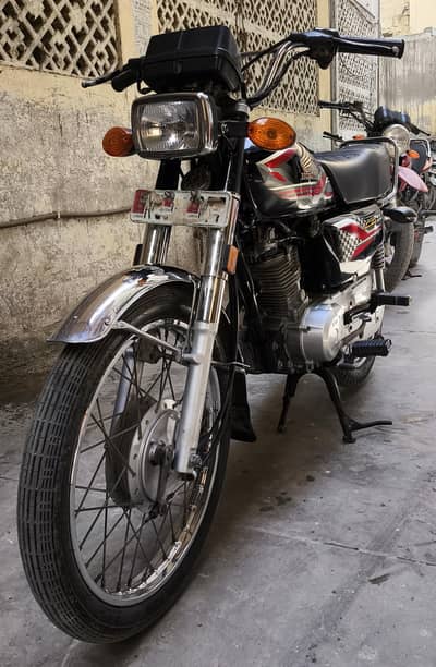 Honda cg125  2024