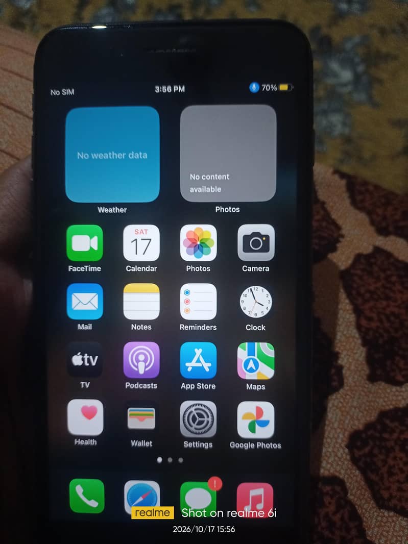 Apple iPhone 8 Plus 3
