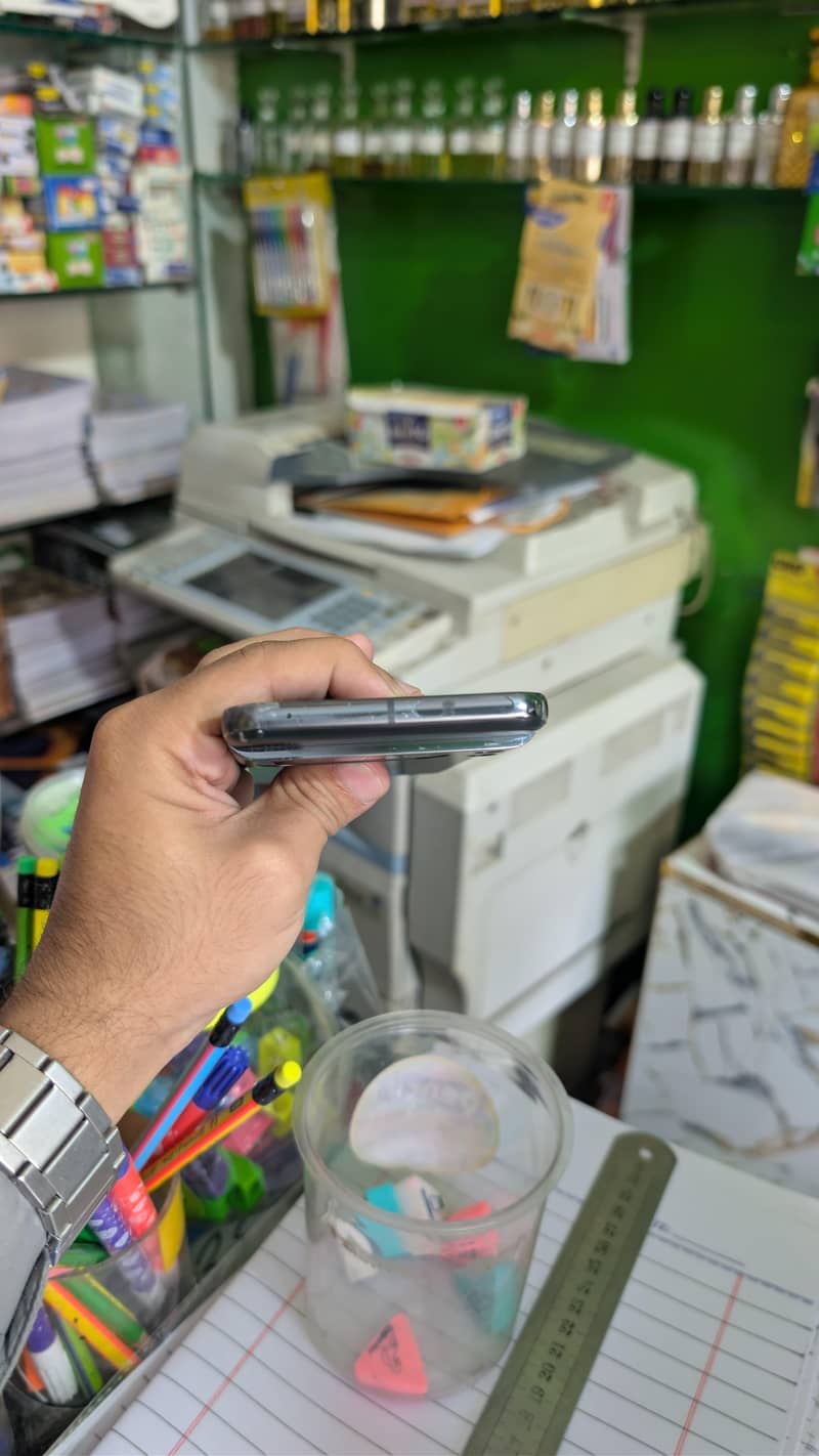Google Pixel 8 Pro 7