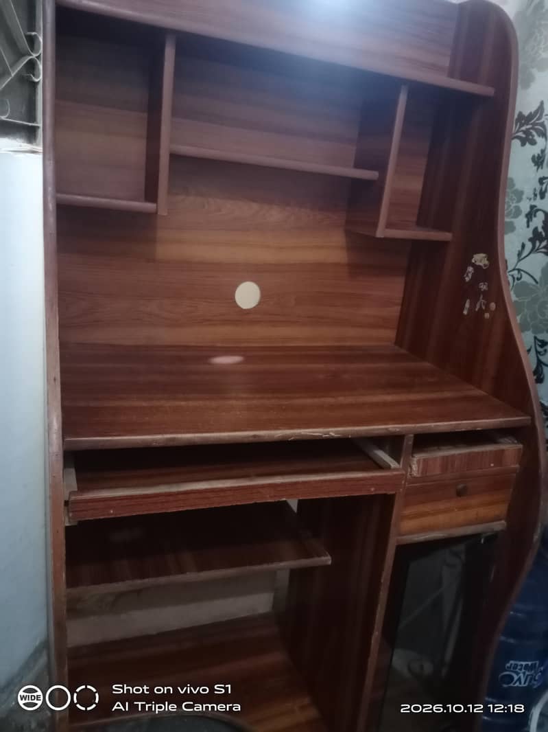 computer table 0