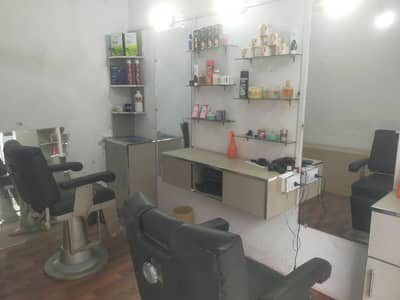 Saloon per km k liye lerky ki zrort ha 40% comition py