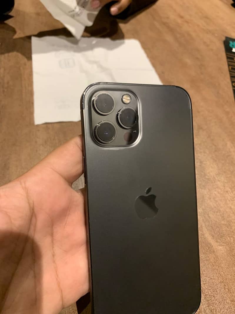 iPhone 12 Pro Max 2