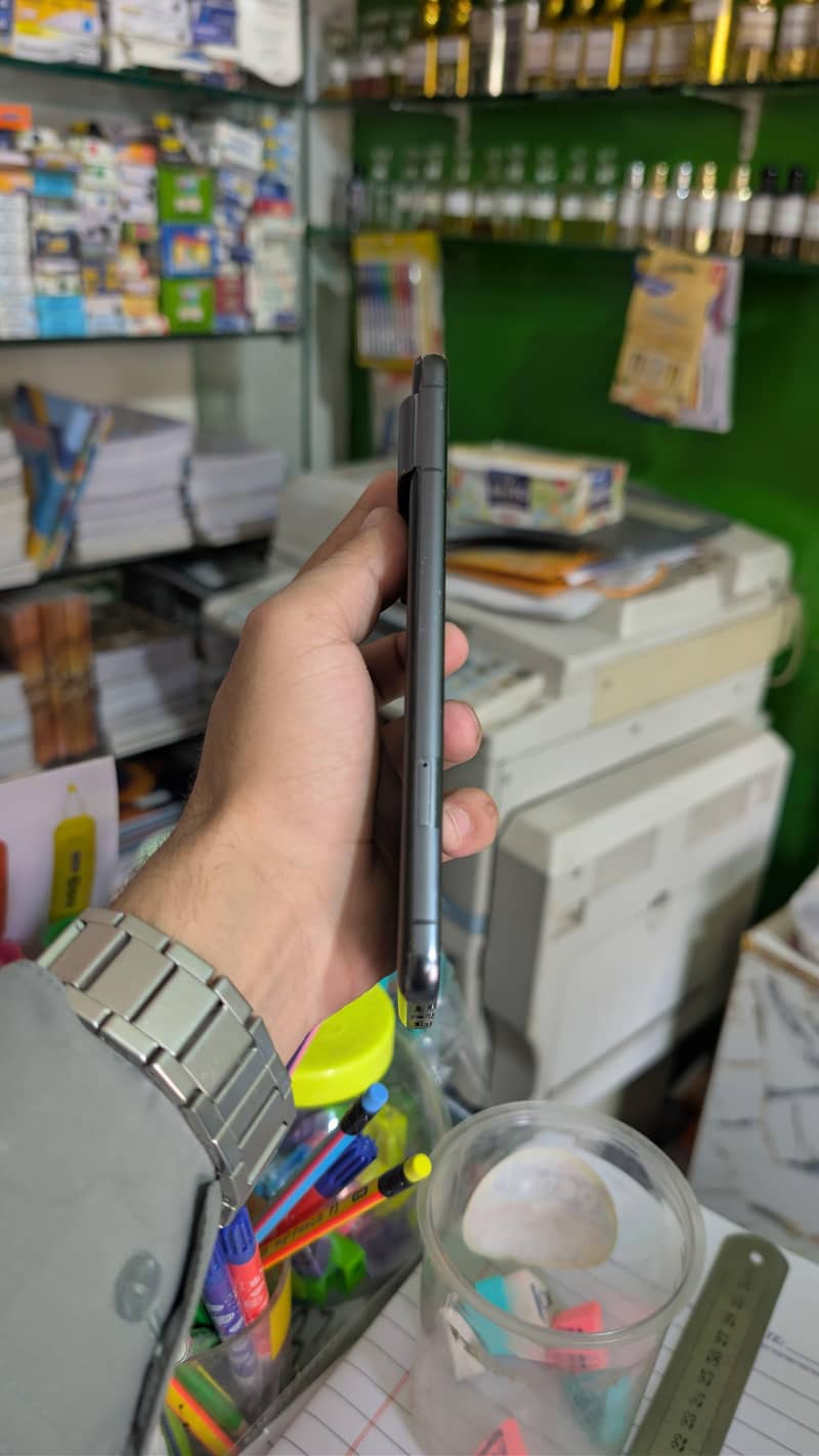 Google Pixel 8 Pro 4
