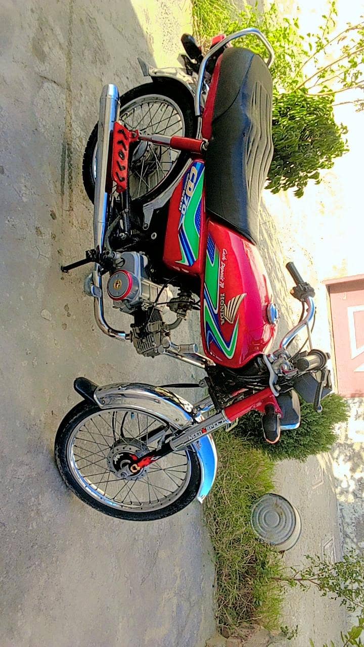 Honda CD 70 6