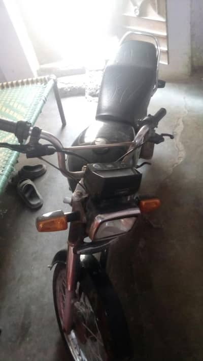 bick ma koy Kam nhi h lo or chalo