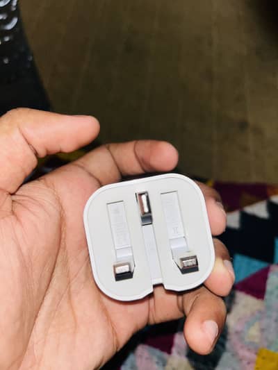 Apple iPhone 20W Fast Charger – Lightning to USB-C Cable – 3 Pin
