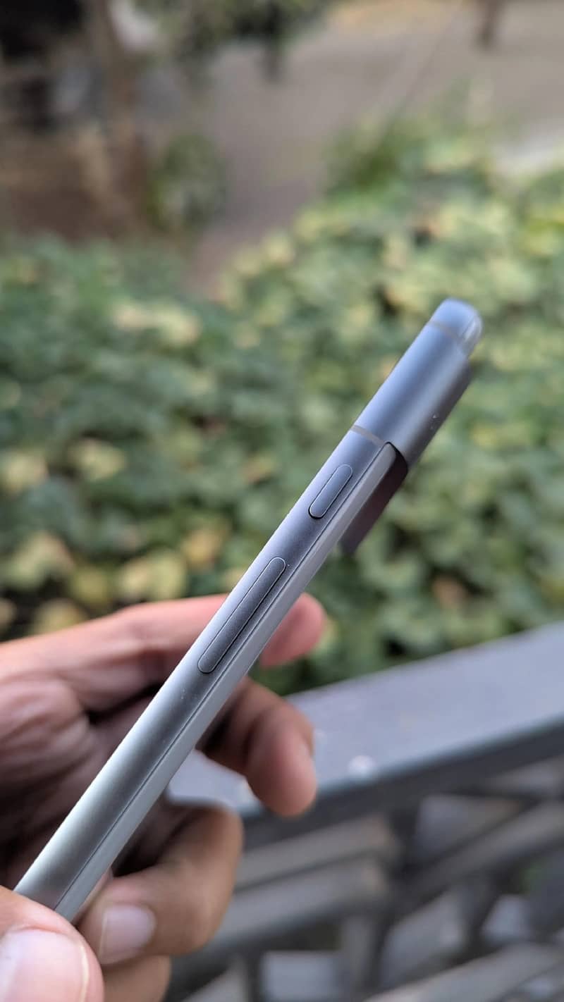 Google Pixel 8 5