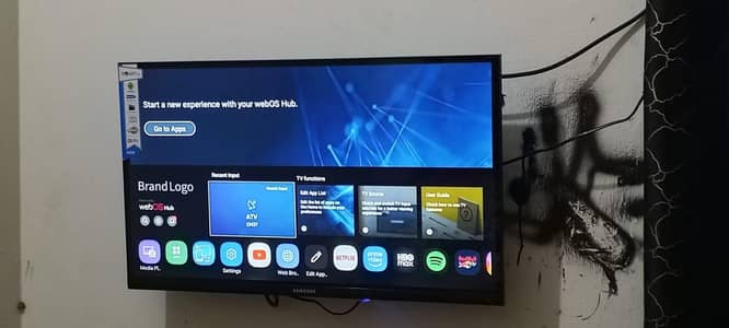 32 inch smart android LED borderless 10/10 few days used