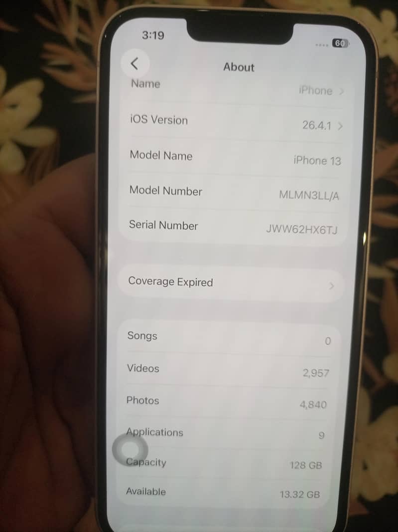 Apple iPhone 13 8