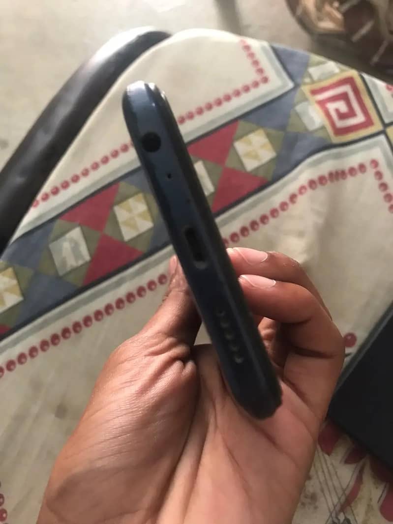 Tecno Spark 8C 2