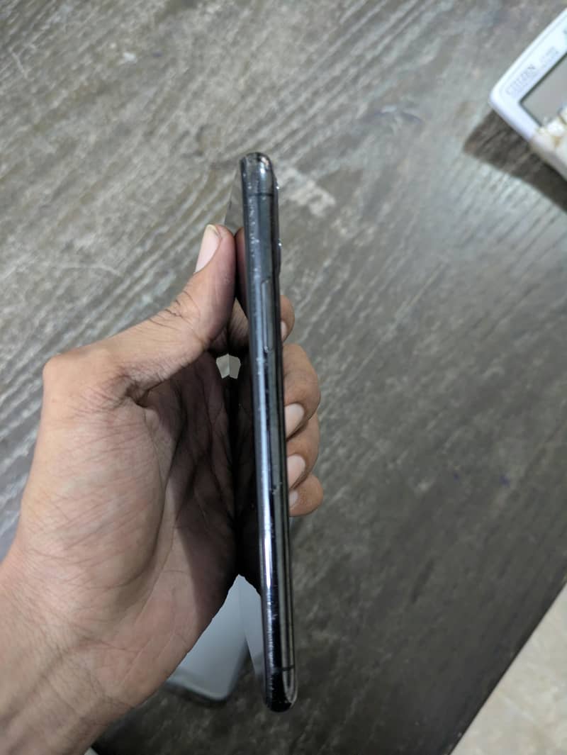 Apple iPhone 11 Pro 10